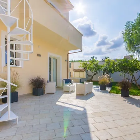 Bed & Breakfast La Rosa Dei Venti - Free Parking, Air Conditioning And Wi-fi Marsala