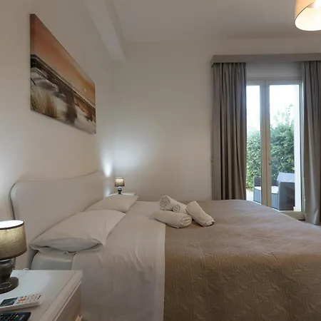 Bed & Breakfast La Rosa Dei Venti - Free Parking, Air Conditioning And Wi-fi