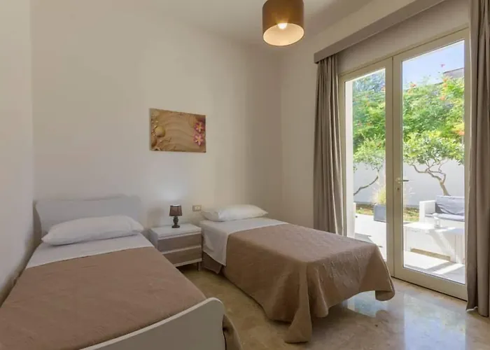 לינה וארוחת בוקר La Rosa Dei Venti - Free Parking, Air Conditioning And Wi-fi מרסאלה