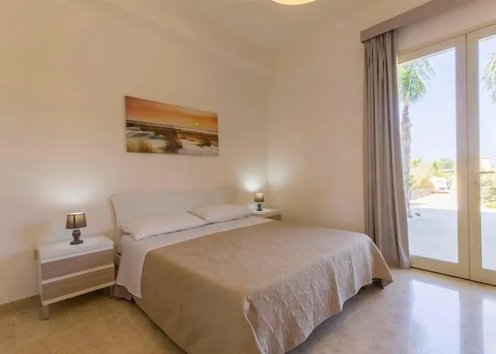 לינה וארוחת בוקר La Rosa Dei Venti - Free Parking, Air Conditioning And Wi-fi 4*