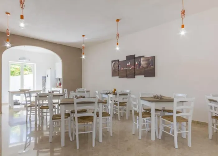 לינה וארוחת בוקר La Rosa Dei Venti - Free Parking, Air Conditioning And Wi-fi מרסאלה